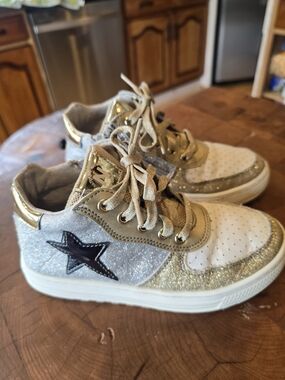 Naturini Girls White & Gold Glitter Star High Top  Sneakers